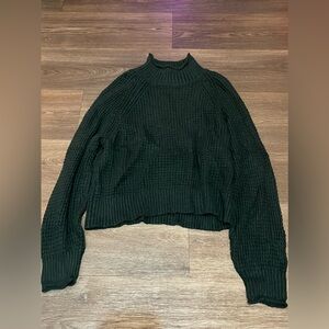 Super cute forest green American Eagle sweater